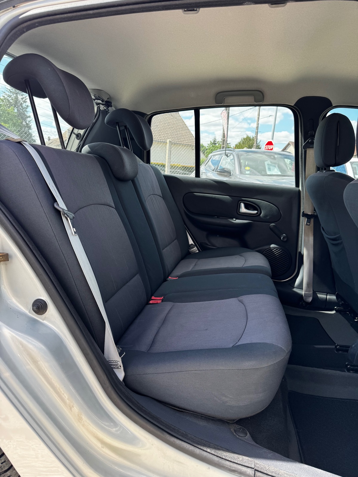 RENAULT Clio 1.5 DCI 80 CV CONFORT DYNAMIQUE / DISTRIBUTION + EMBRAYAGE NEUFS / PREMIERE MAIN
