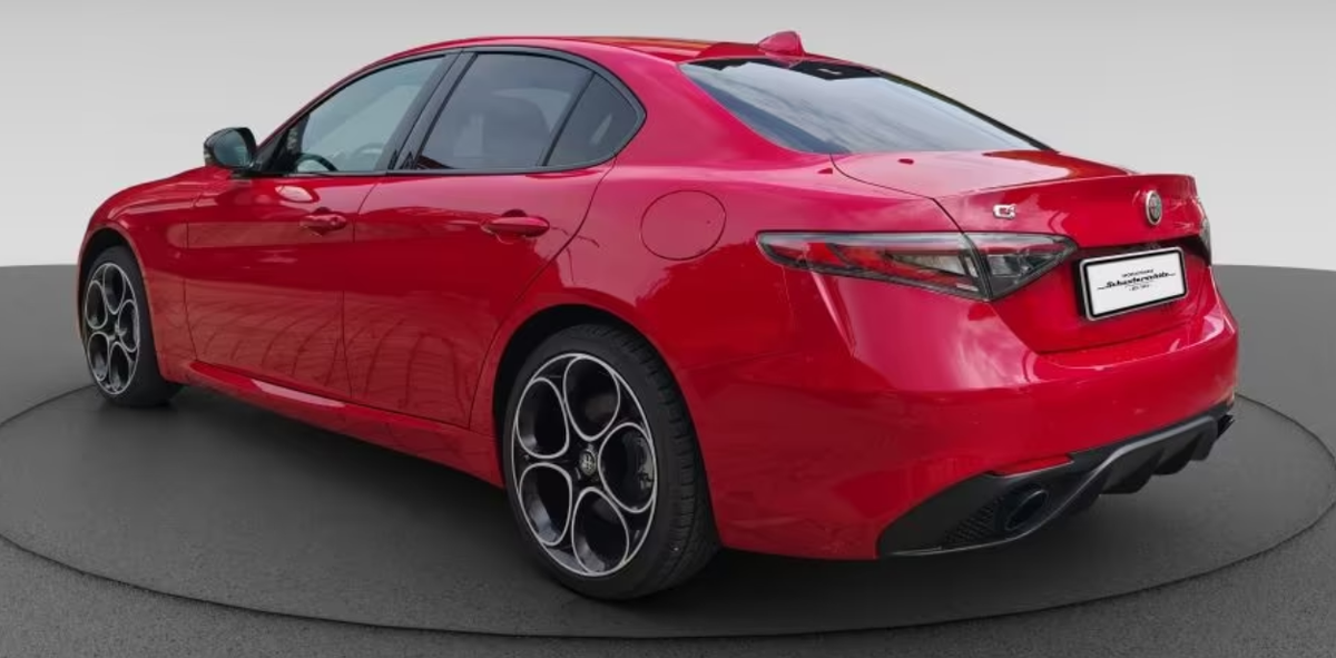 Alfa Romeo Giulia 2.0T 280ch Competizione Q4 AT8