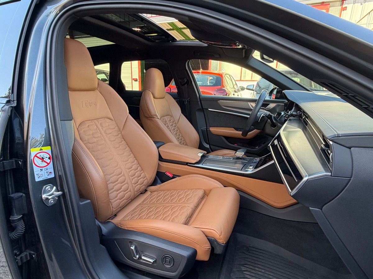 Audi RS6 Avant C8 4.0 V8 600ch FREIN CERAMIQUE / TOIT PANORAMIQUE / SIEGE AV CHAUFFANT VENTILE