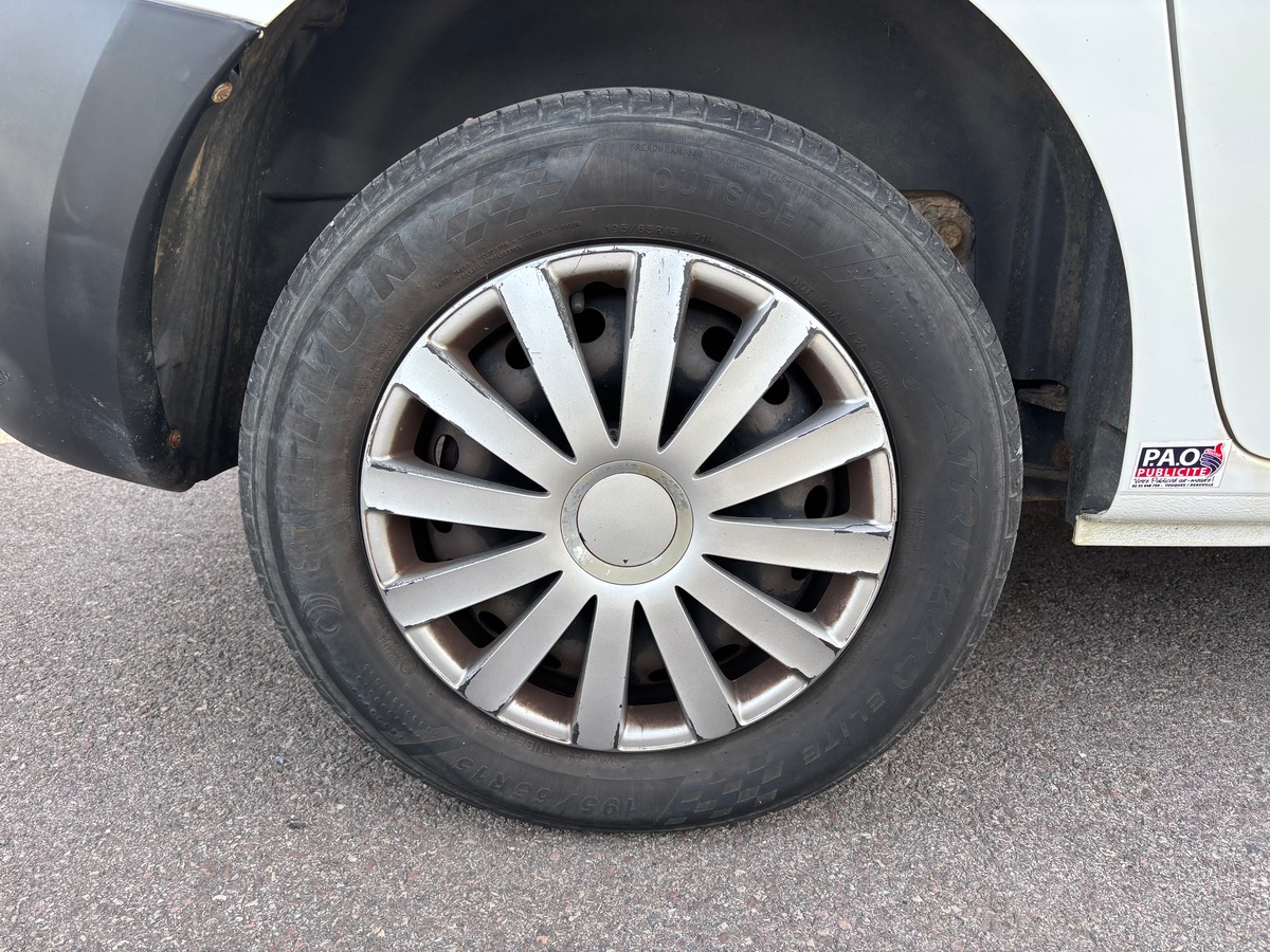 RENAULT Kangoo II Express phase 1 BVM5 / Trappe de toit