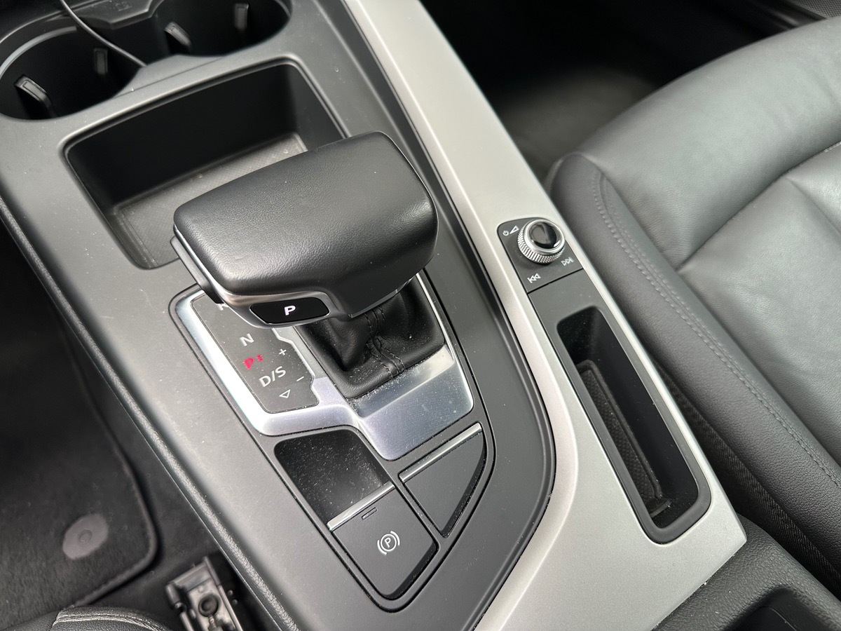 Audi A4 Avant 2.0 TDI 204 S TRONIC ADVANCED Garantie constructeur 07/2027