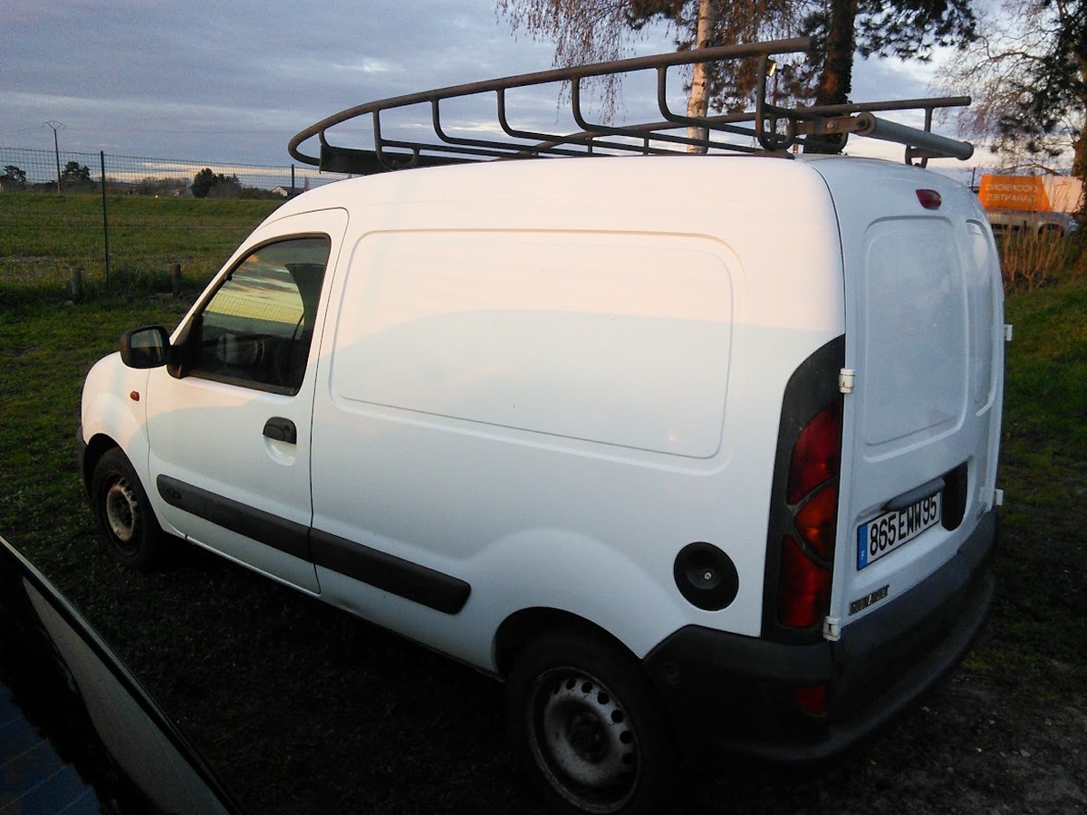 RENAULT Kangoo Express Fourgon Phase 2 1.2 i 75CV GALLERIE