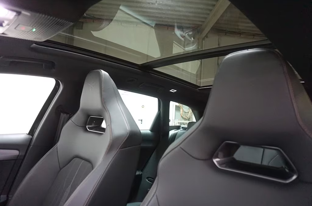 Cupra Leon ST 2.0 TSI 310ch VZ DSG7 4D/Toit ouvrant/Attelage/Caméra/Beats