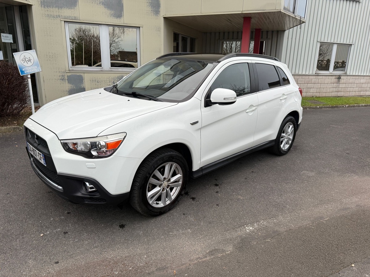 Mitsubishi ASX 1.8 D-ID 150 CV style cuir toit en 4X CBLeut
