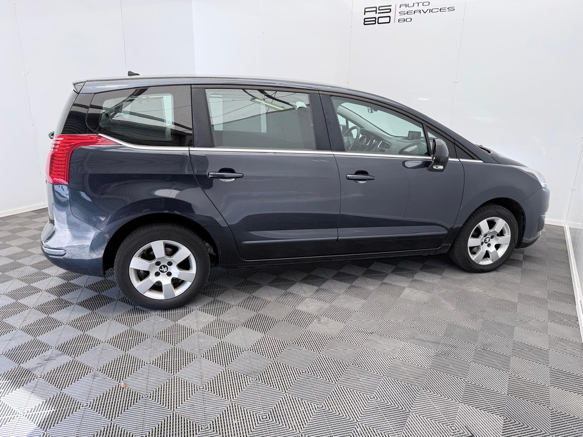 Peugeot 5008 1.6 Hdi 115 7places Active