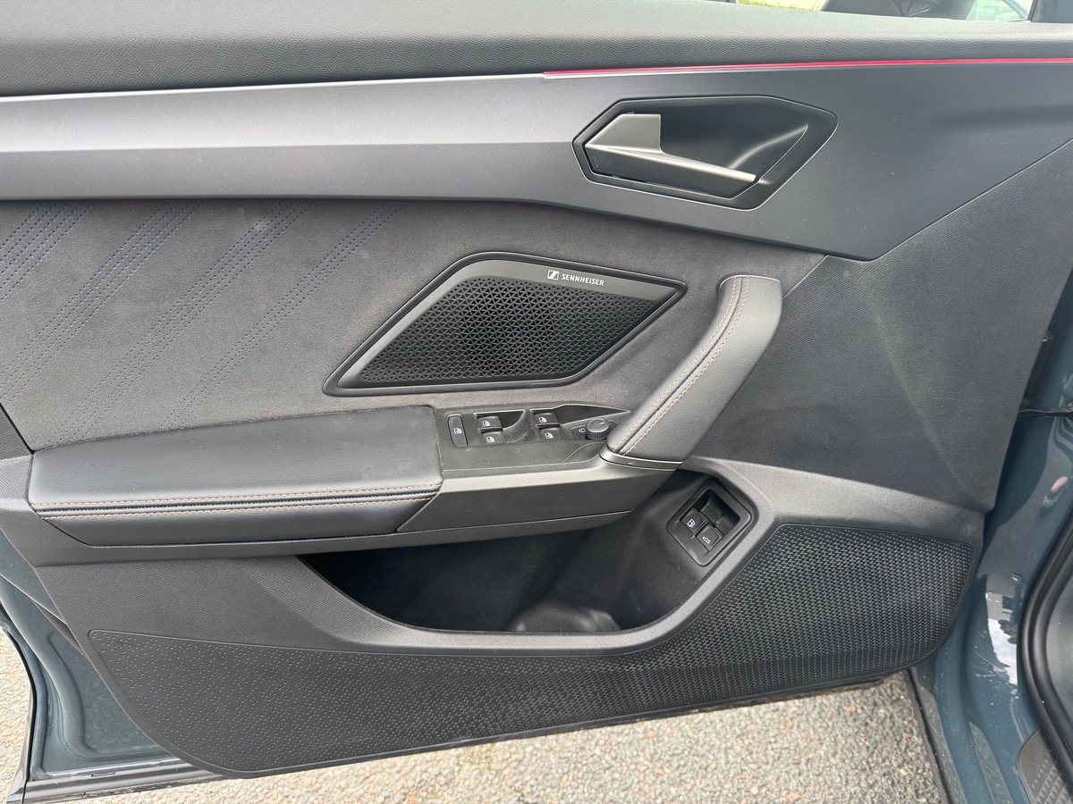 Cupra FORMENTOR E-HYBRID 204 | V | Pack Audio SENNHEISER | JA 19 Sandstorm cuivrées | Caméra Recul