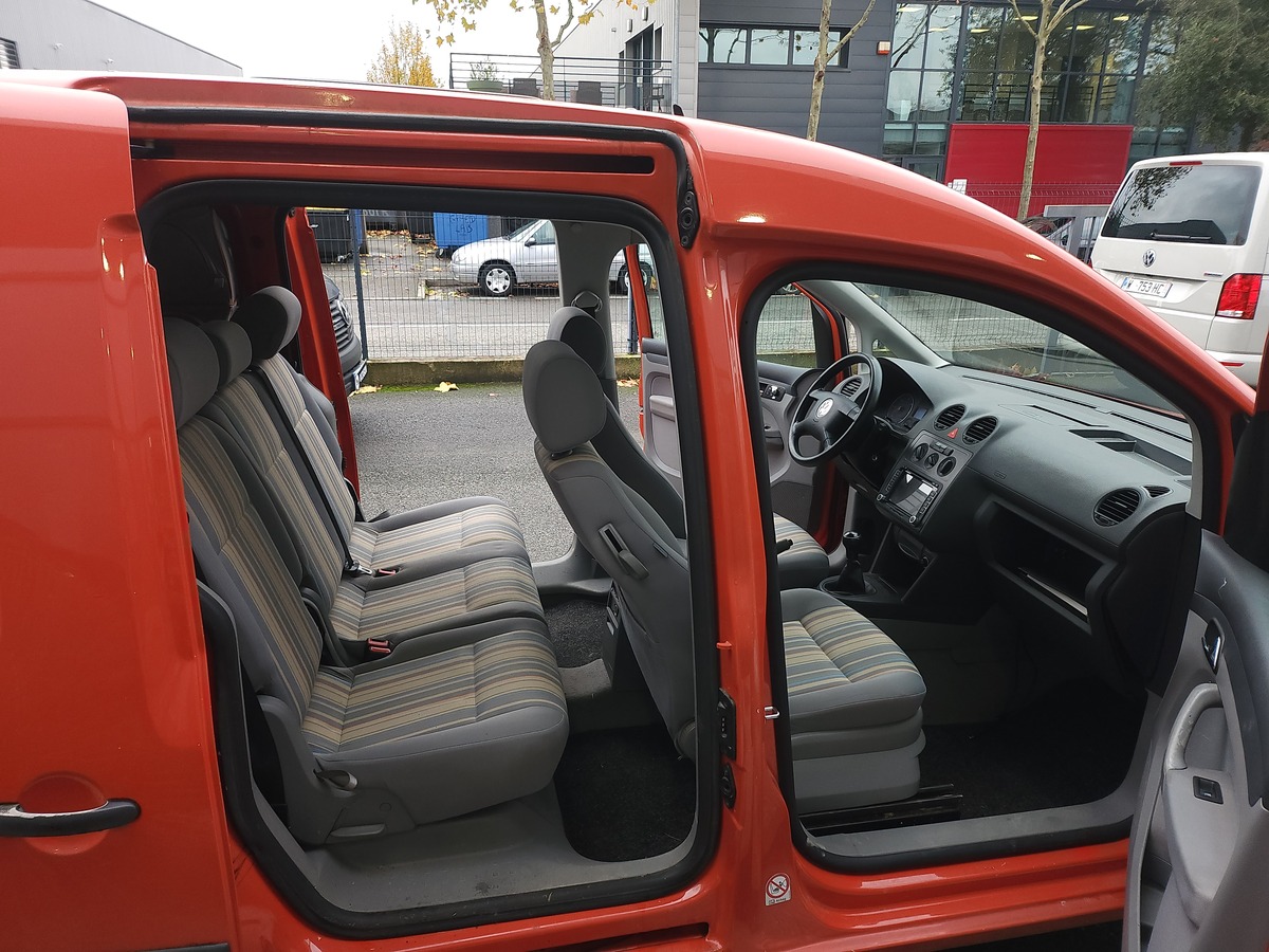 Volkswagen Caddy CADDY III - VERSION TRAMPER - 75CH DIESEL - DVSOL