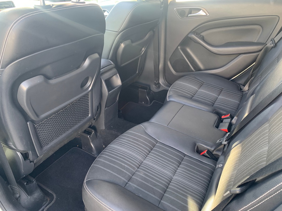 Mercedes-Benz Classe B 136 | Sport | Toit panoramique | Caméra recul | Régulateur | GPS | Attelage