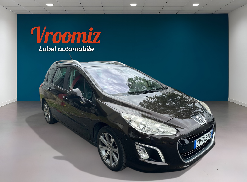 Peugeot 308 SW 1.6 e-HDI 112 CV 7 place spéciale family 4XCBLeu