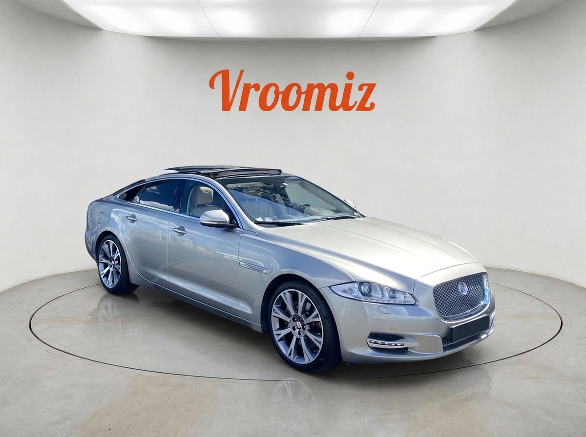 Jaguar XJ