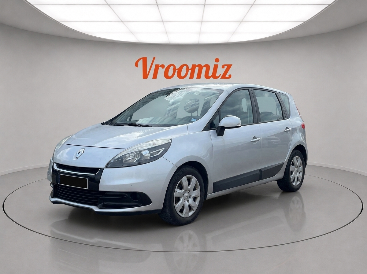 RENAULT Scenic