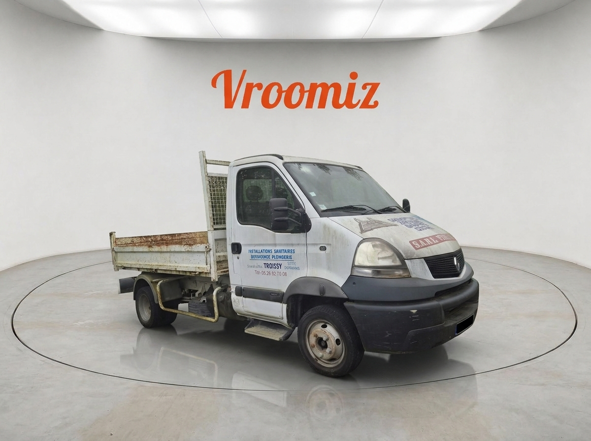 RENAULT Mascott