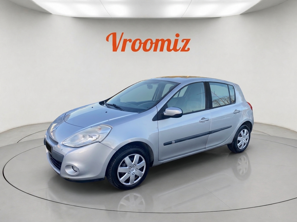 RENAULT Clio III