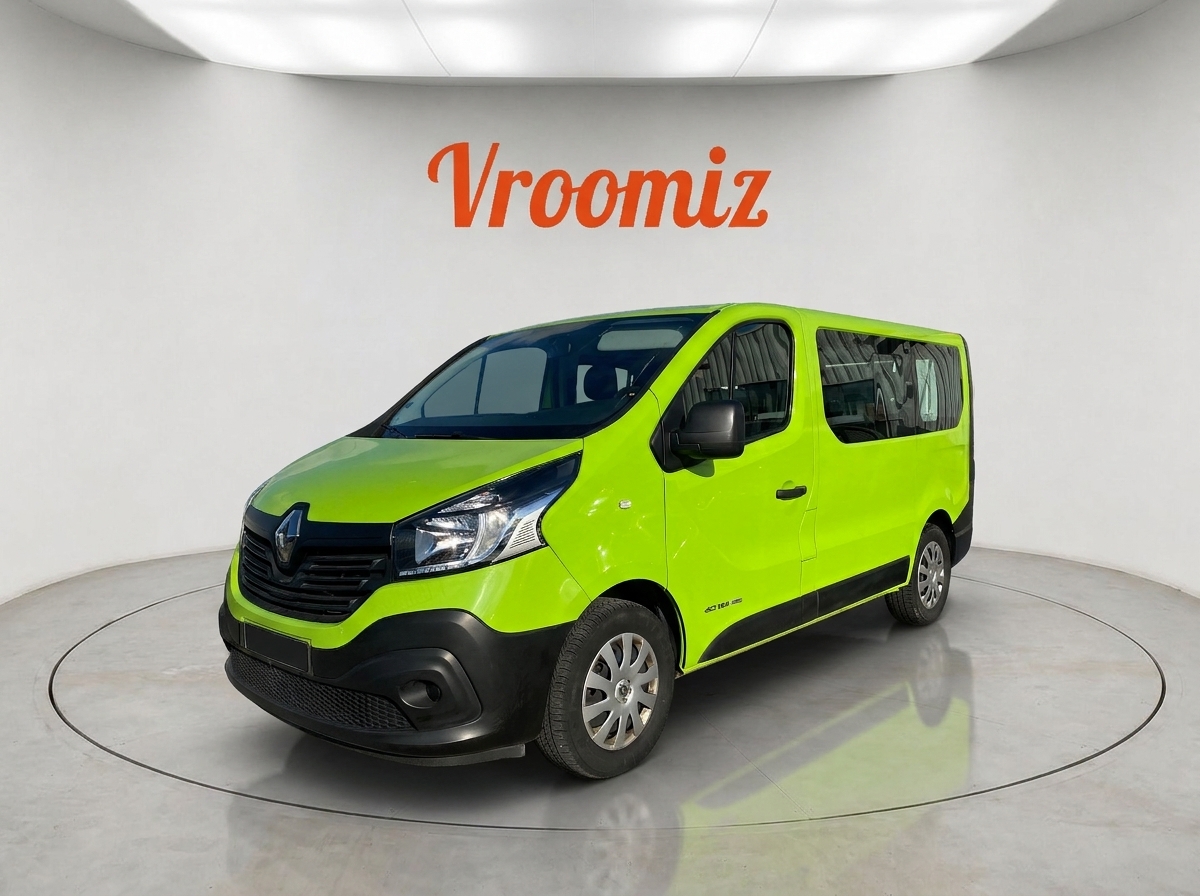 RENAULT Trafic Combi