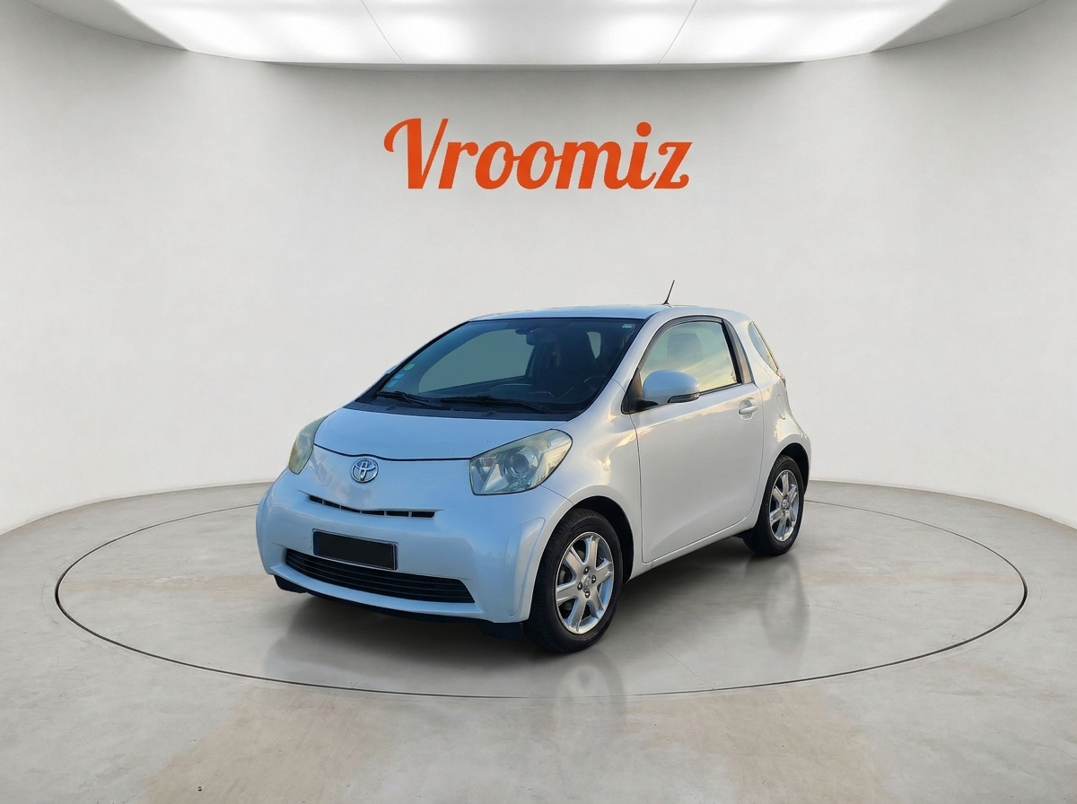 Toyota iQ