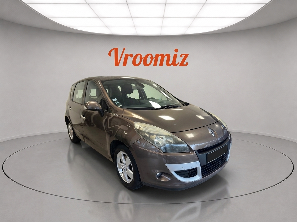 RENAULT Scenic