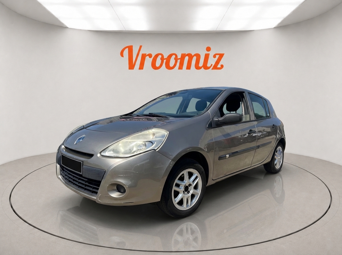 RENAULT Clio III
