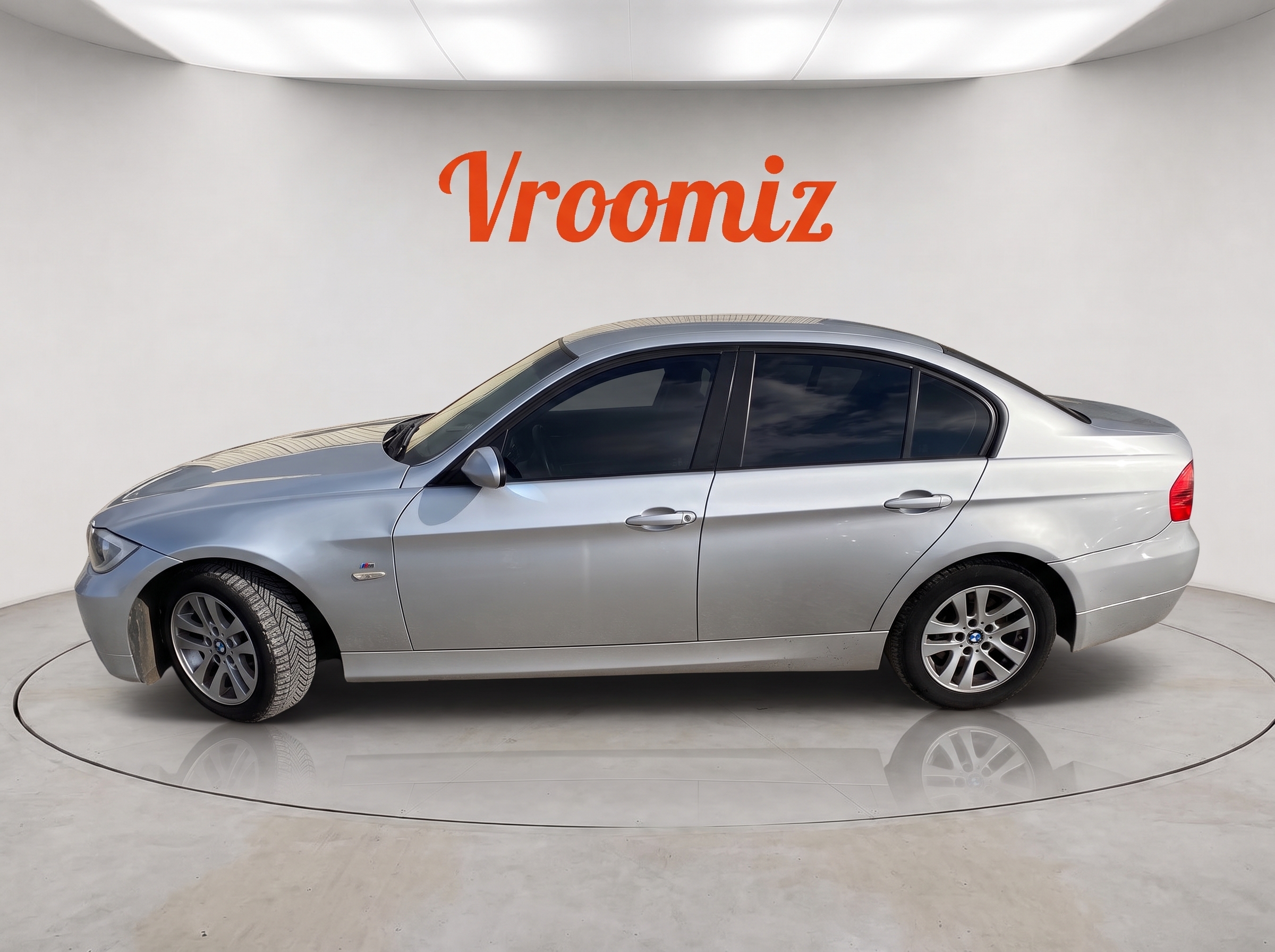 Bmw Série 3 / 320D 177 CH E90 / BOITE AUTO / CLIM AUTO / GARANTIE 12 MOIS * / RIEN À PREVOIR