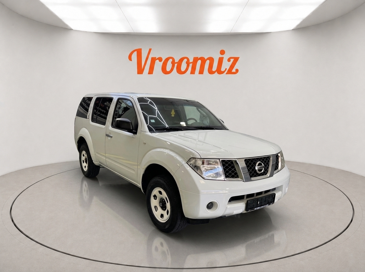 Nissan PATHFIND.