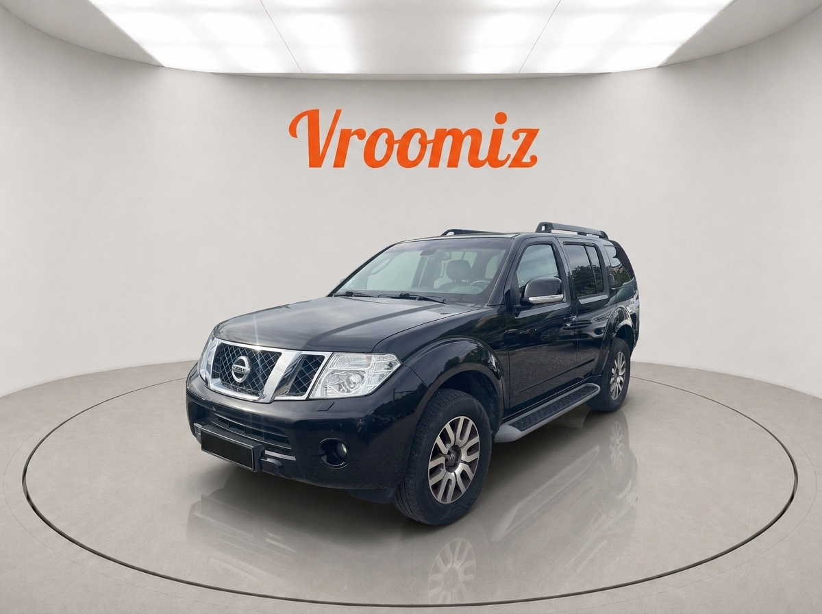 Nissan PATHFIND.