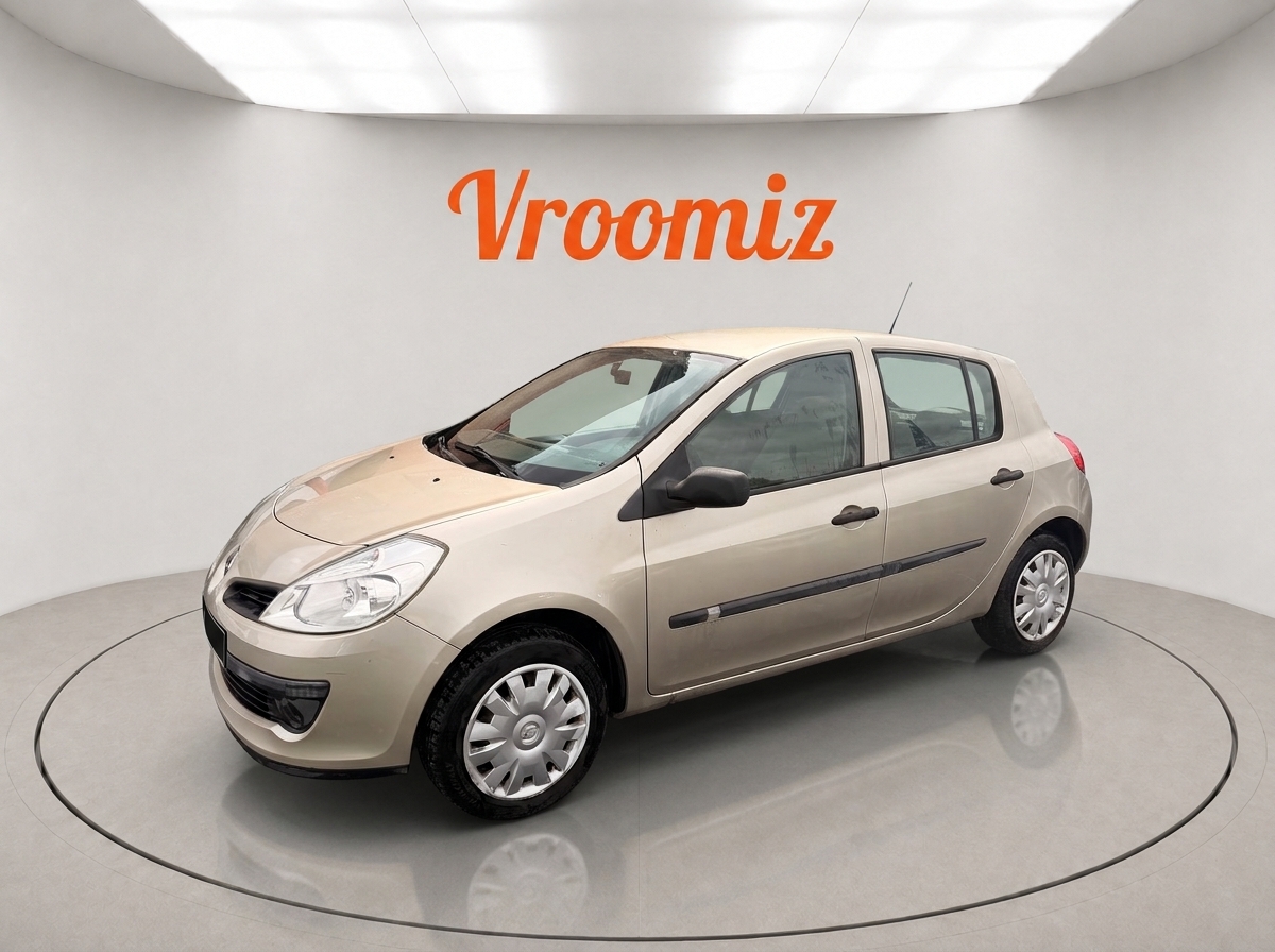 RENAULT Clio III