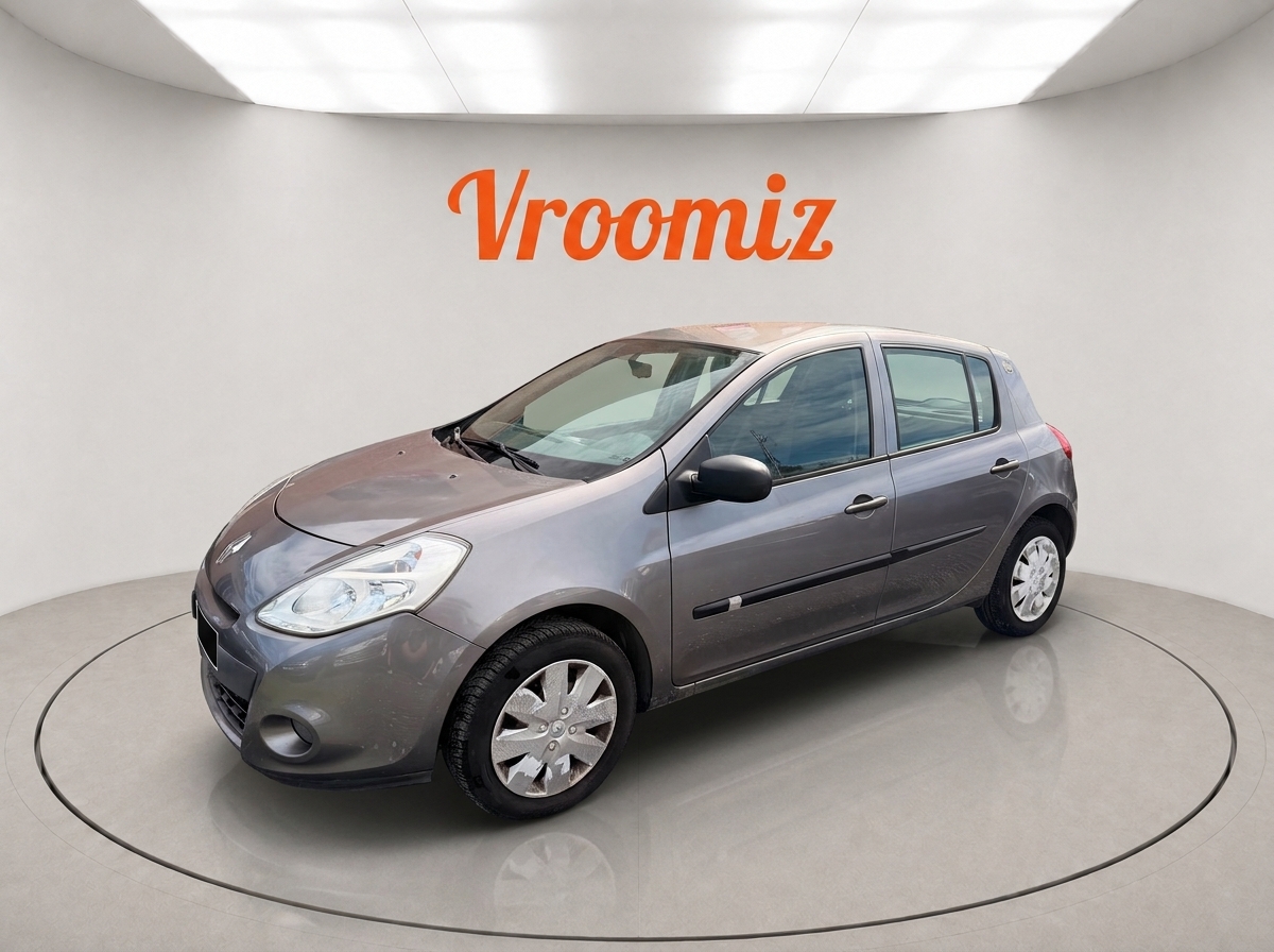 RENAULT Clio III