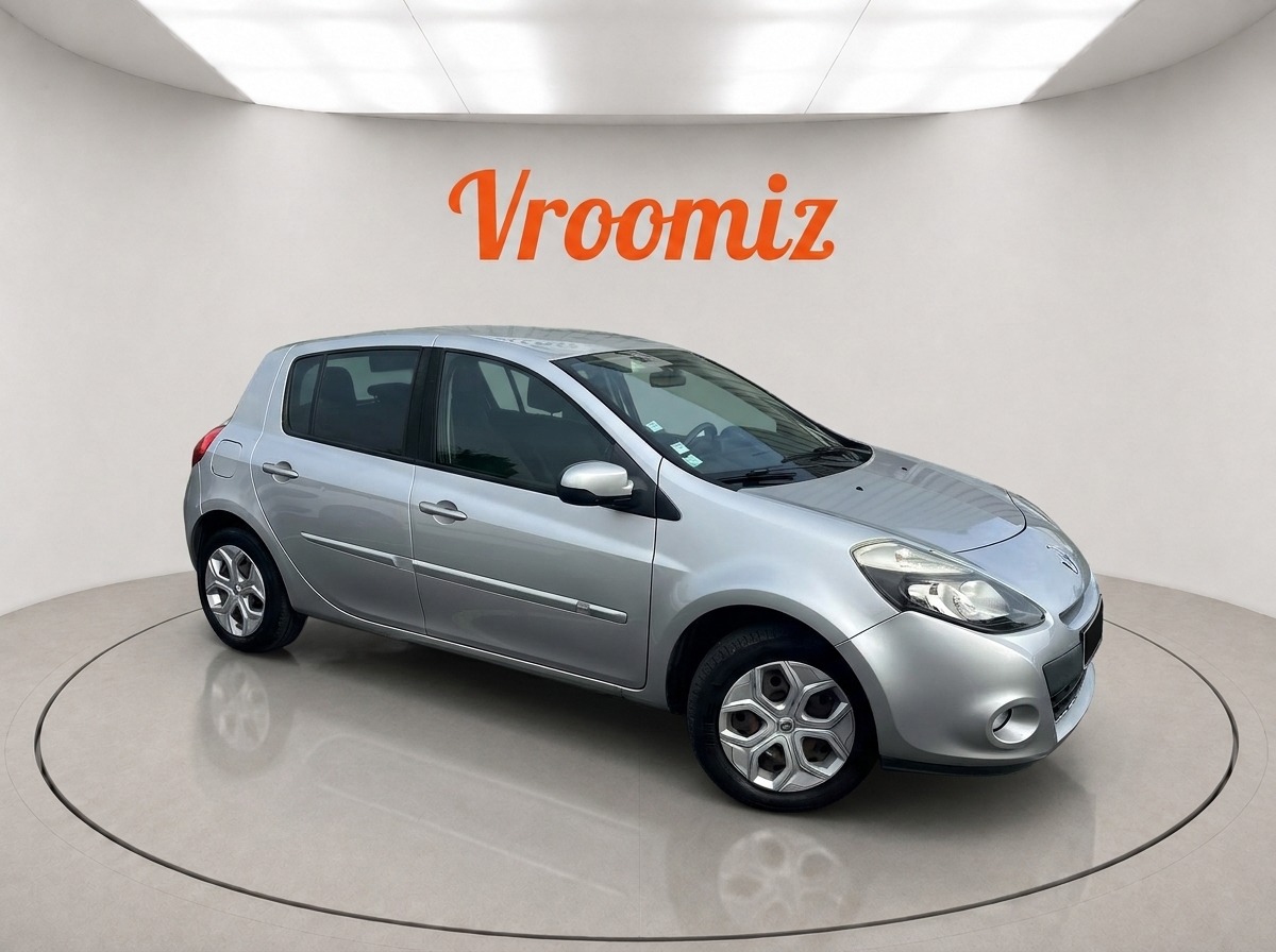 RENAULT Clio III