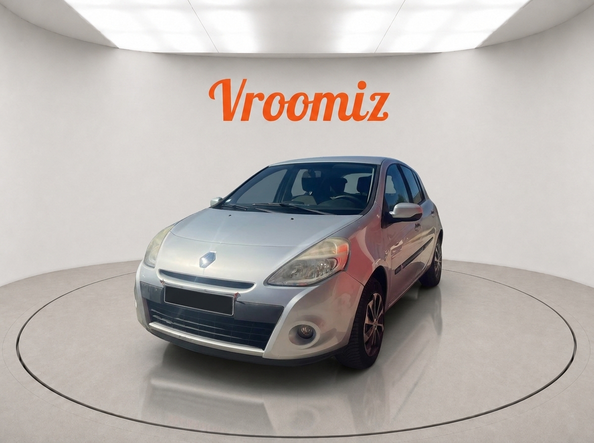 RENAULT Clio III