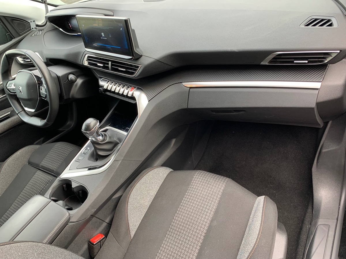 Peugeot 5008 130 ch | 7 Places | Active Pack