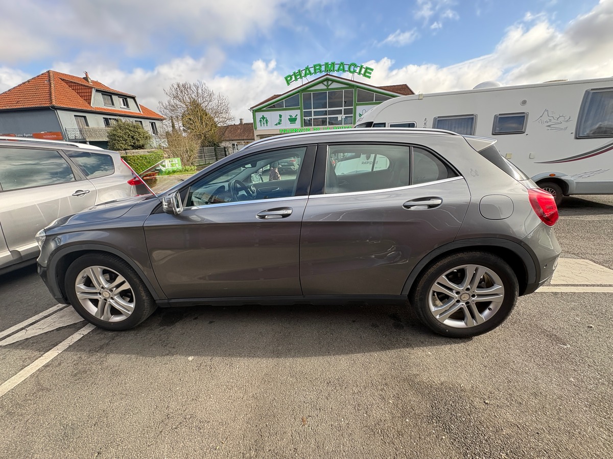 Mercedes Benz GLA 200 SENSATION 156CH