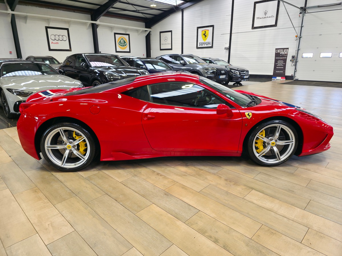 Ferrari 458 SPECIALE 4.5 605 ORIGINE FRANCE // ROSO CORSA /  BANDES NART / HARNAIS A