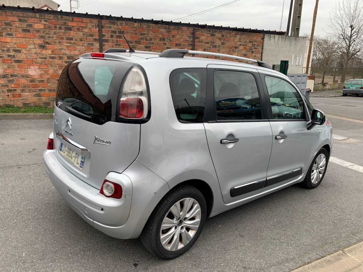Citroën C3 Picasso 1.4 VTI 120 CV 4XCARTE bleue 