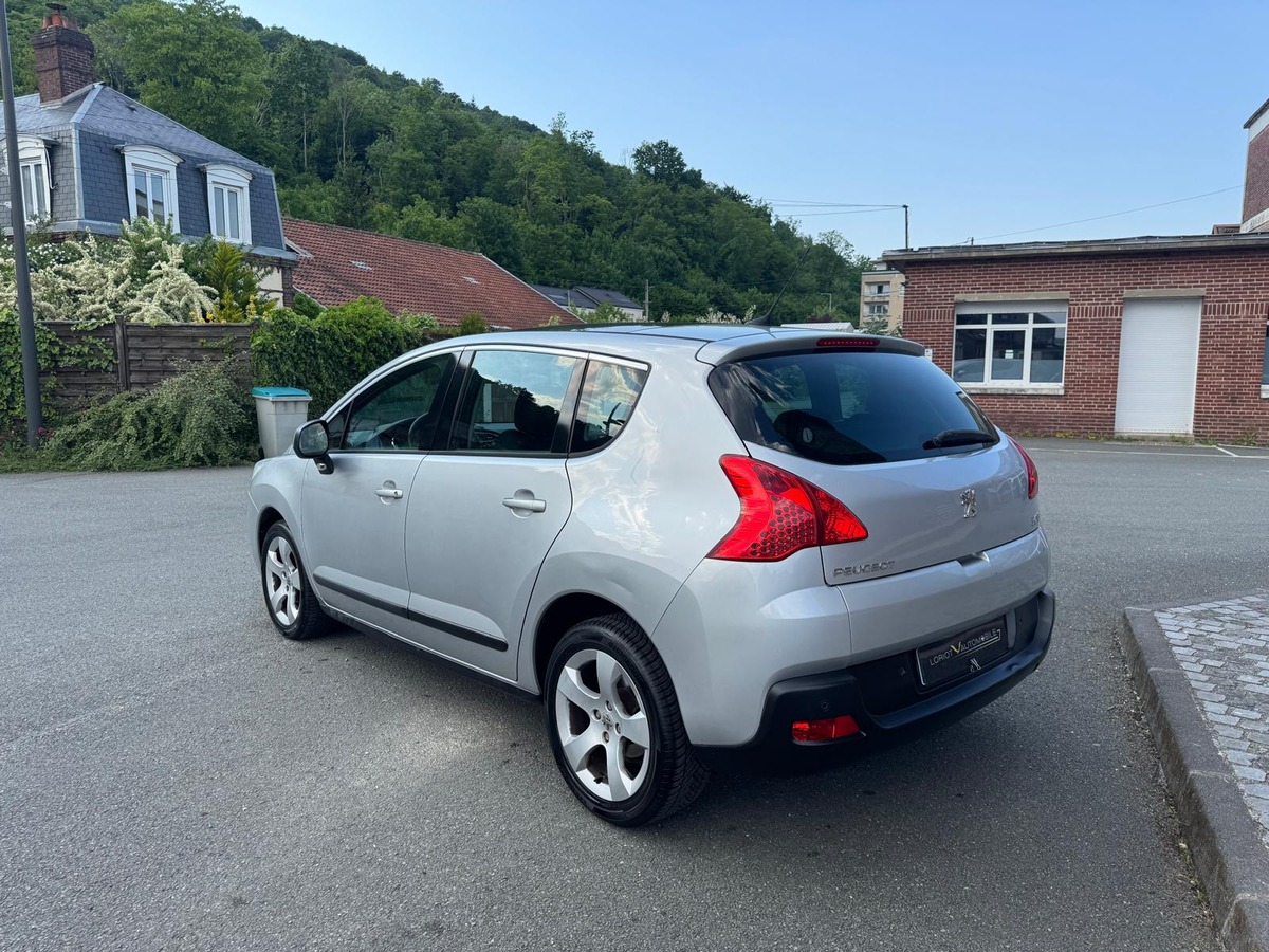 Peugeot 3008 1.6 HDI PREMIUM PACK