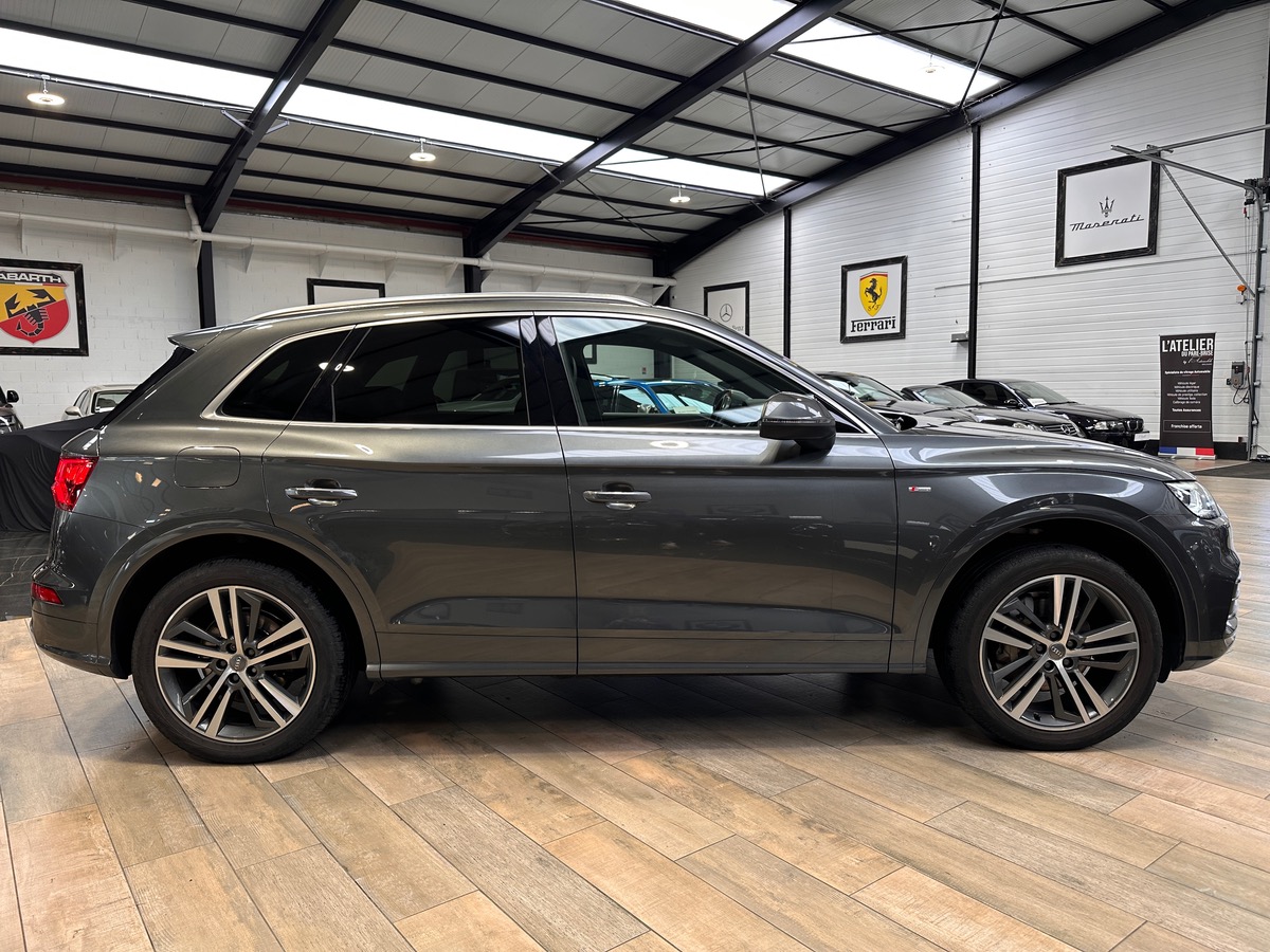 Audi Q5 40 TDI 190 cv S-Line Quattro S-Tronic7 - Attelage électrique - CarPlay