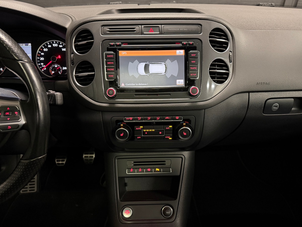 Volkswagen Tiguan 2.0 TDI R LINE TOIT PANORAMIQUE OUVRANT / CAMERA DE RECUL