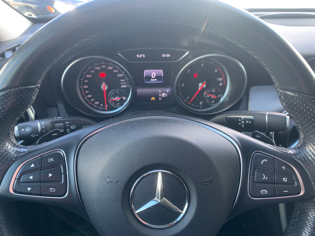 Mercedes-Benz GLA 136 | Sensation | Caméra recul | Régulateur vitesse | Siéges chauffants électrique