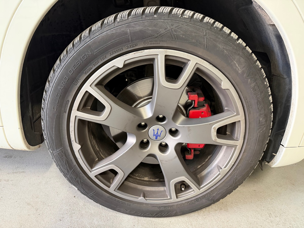 Maserati Levante 3.0 v6 GranSport Q4 Toit Panoramique Ouvrant / Carplay Android / Harman kardon