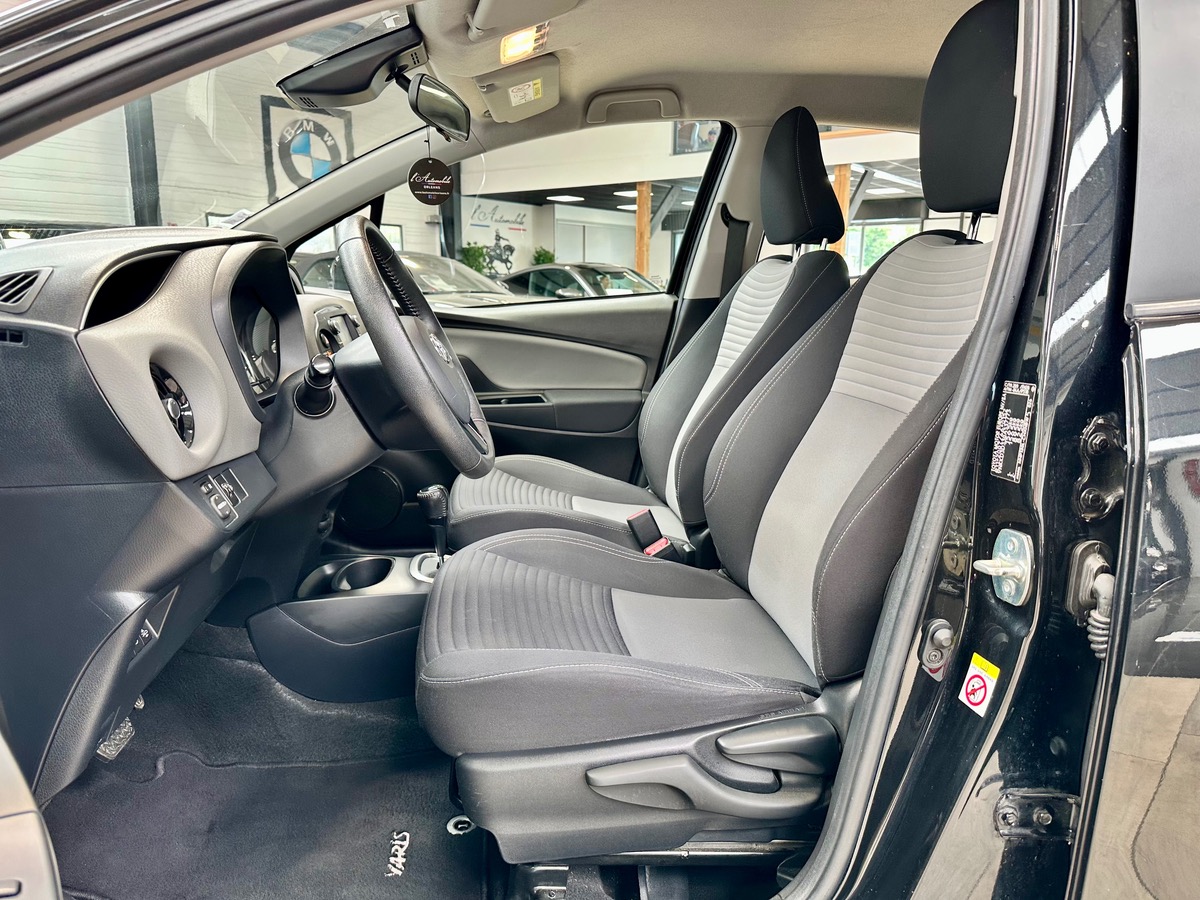 Toyota Yaris III (2) Hybrid 100H Dynamic 5P BVA a