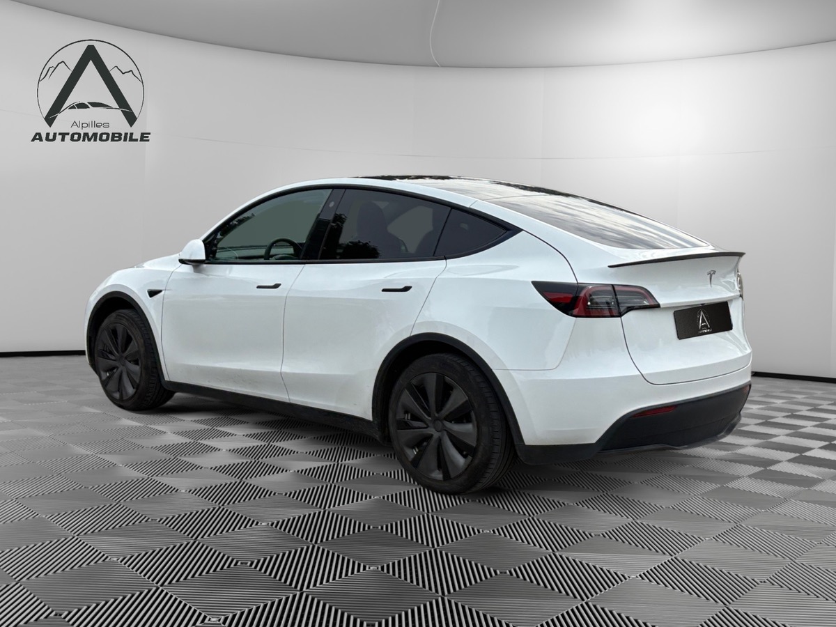 Tesla Model Y STANDARD RANGE 299CH