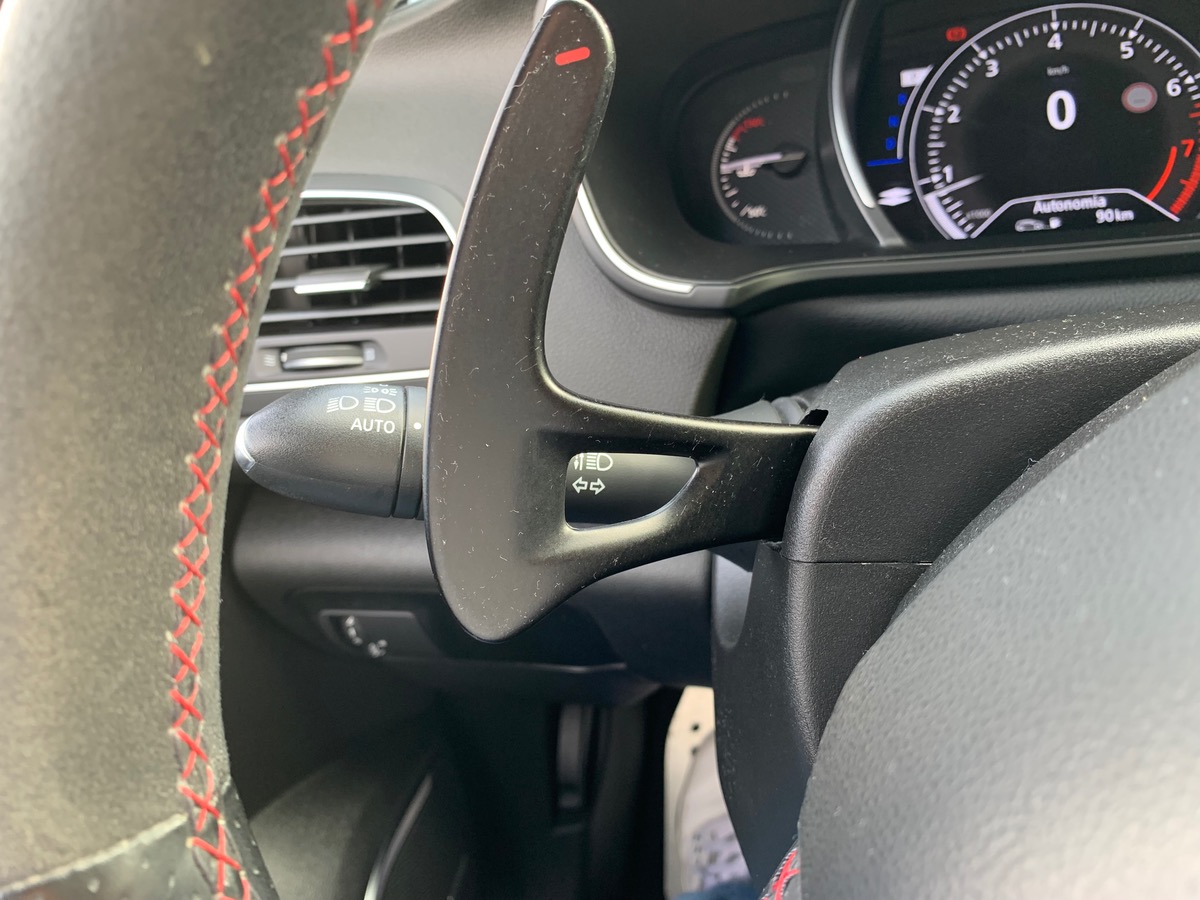 RENAULT Megane 280 ch | RS | JA 19" Interlagos diamantées | Affichage tête haute | GPS