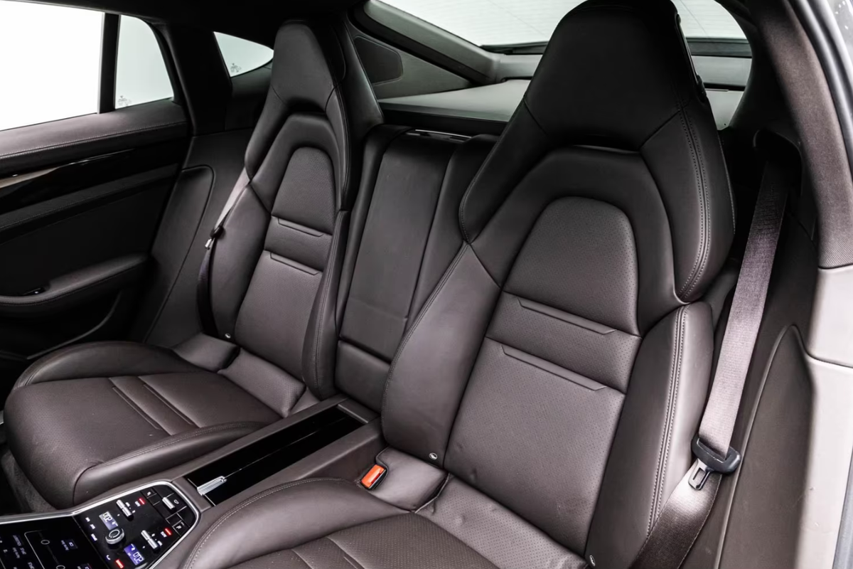 Porsche Panamera II 3.0 V6 462ch 4 E-Hybrid/Bose/Toit ouvrant/Pack sport chrono