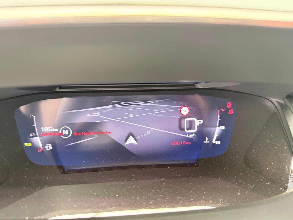 Peugeot 2008 ROADRIP 1.2 PURETECH 130 EAT8  Première main
