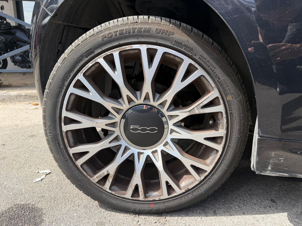 Fiat 500 III Lounge Phase 2 1.2 MPi 69 cv - Toit Panoramique