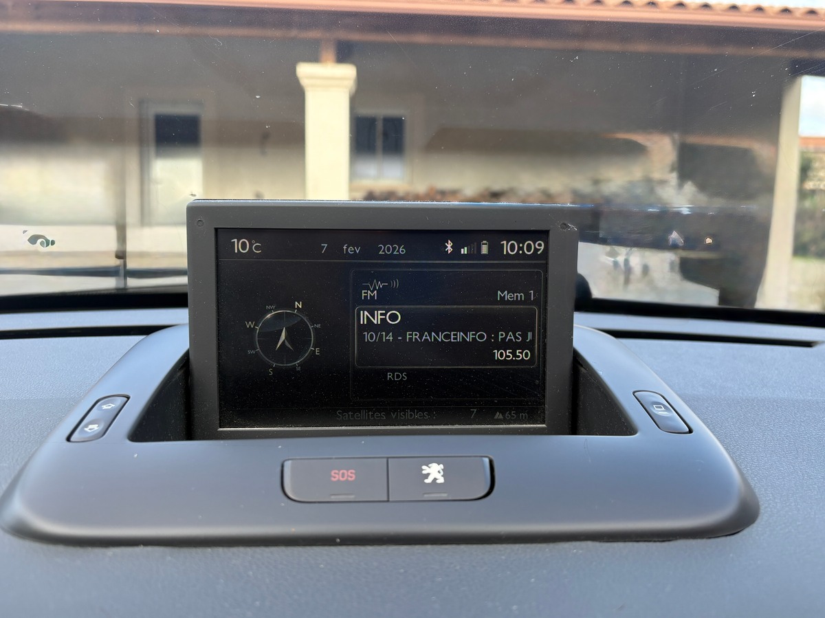 Peugeot 3008 1.6 hdi - 115CH - 6CV