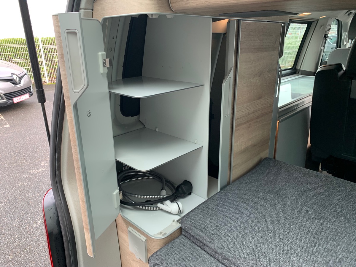 Volkswagen California 150 | COAST | Premiére Main | Attelage | Rallonge lit | Pneus Toutes Saisons