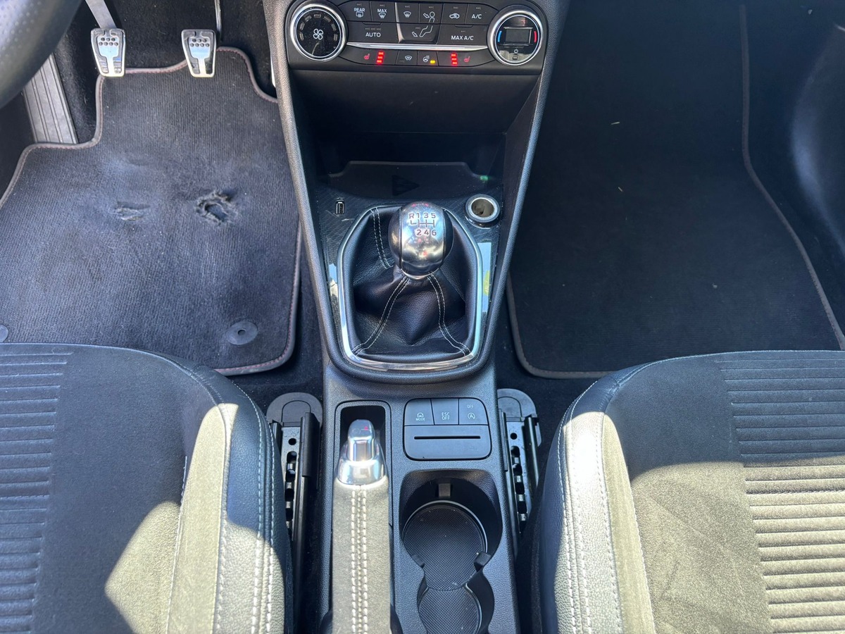 Ford Fiesta VI ST 1.5 Ecoboost 200cv - Entretien complet