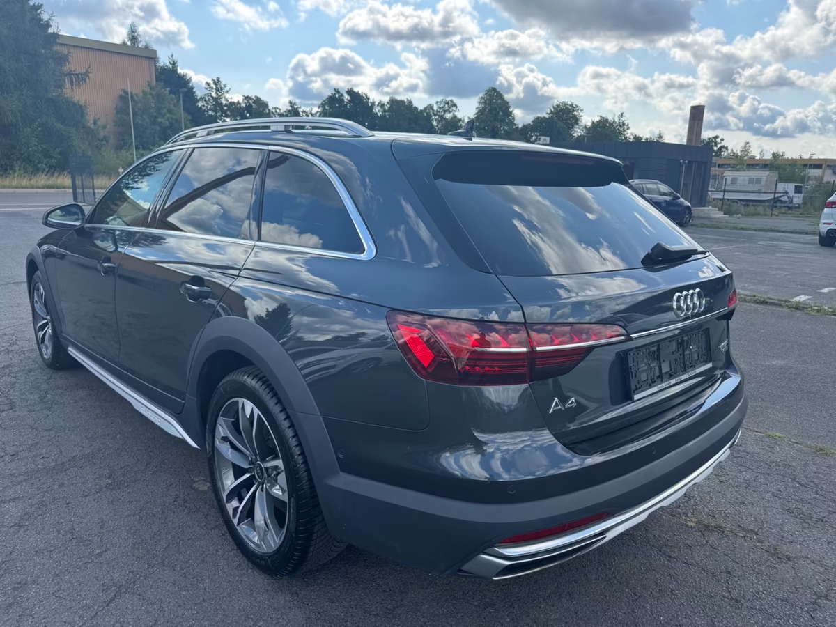 Audi A4 Allroad 40 TDI 204ch Avus quattro S tronic 7/Attelage/Caméra360/Gris Manhattan
