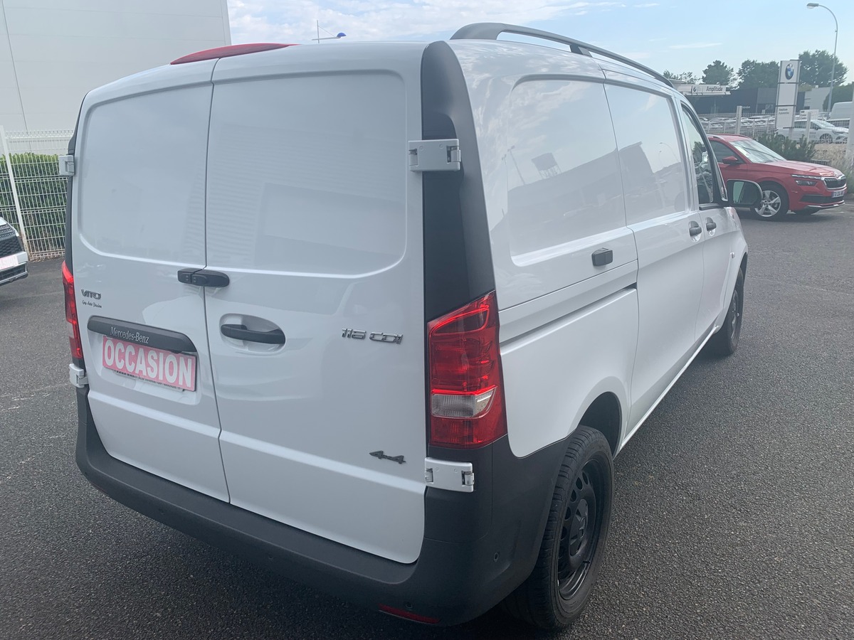 Mercedes-Benz Vito Fg 163 | Compact | TVA Récupérable | 4X4 | Apple car Play | Caméra recul | Attelage