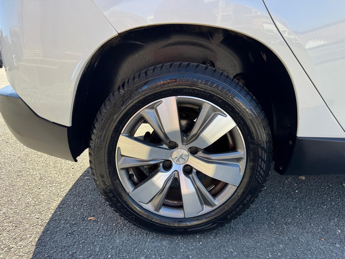 Peugeot 2008 STYLE 1.6 BlueHDi S&S 100cv - Garantie