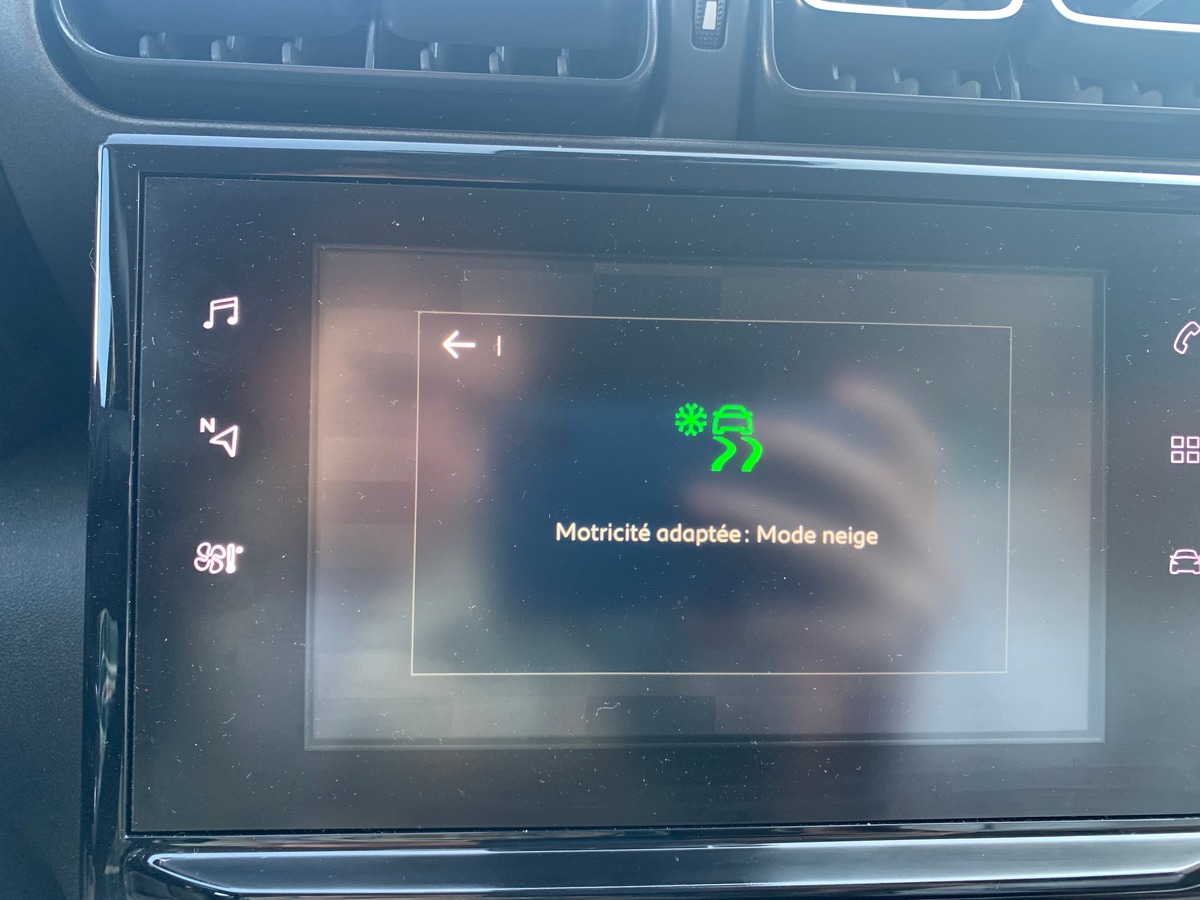 Citroën C3 Aircross 100 | Feel | Grip Control | Apple car Play | Régulateur vitesse | Caméra recul